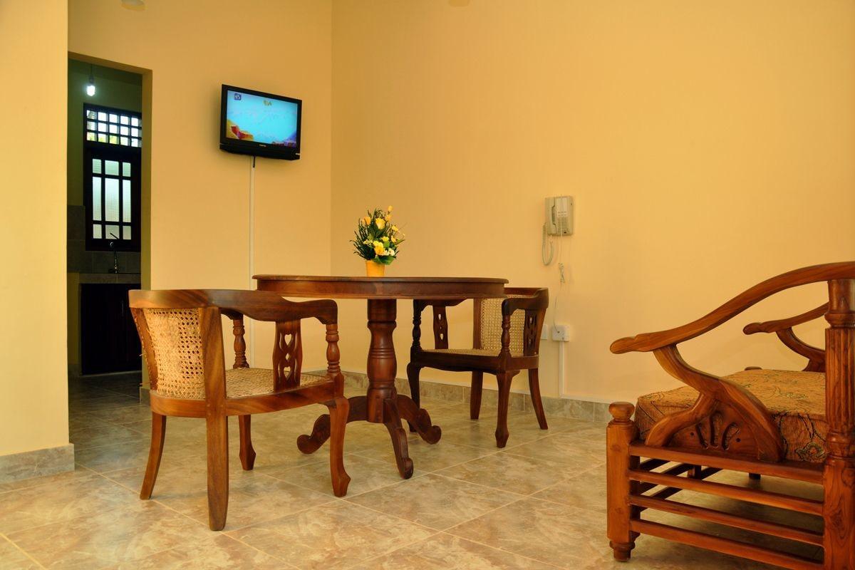 Airport Green View Resort Andiambalama Extérieur photo