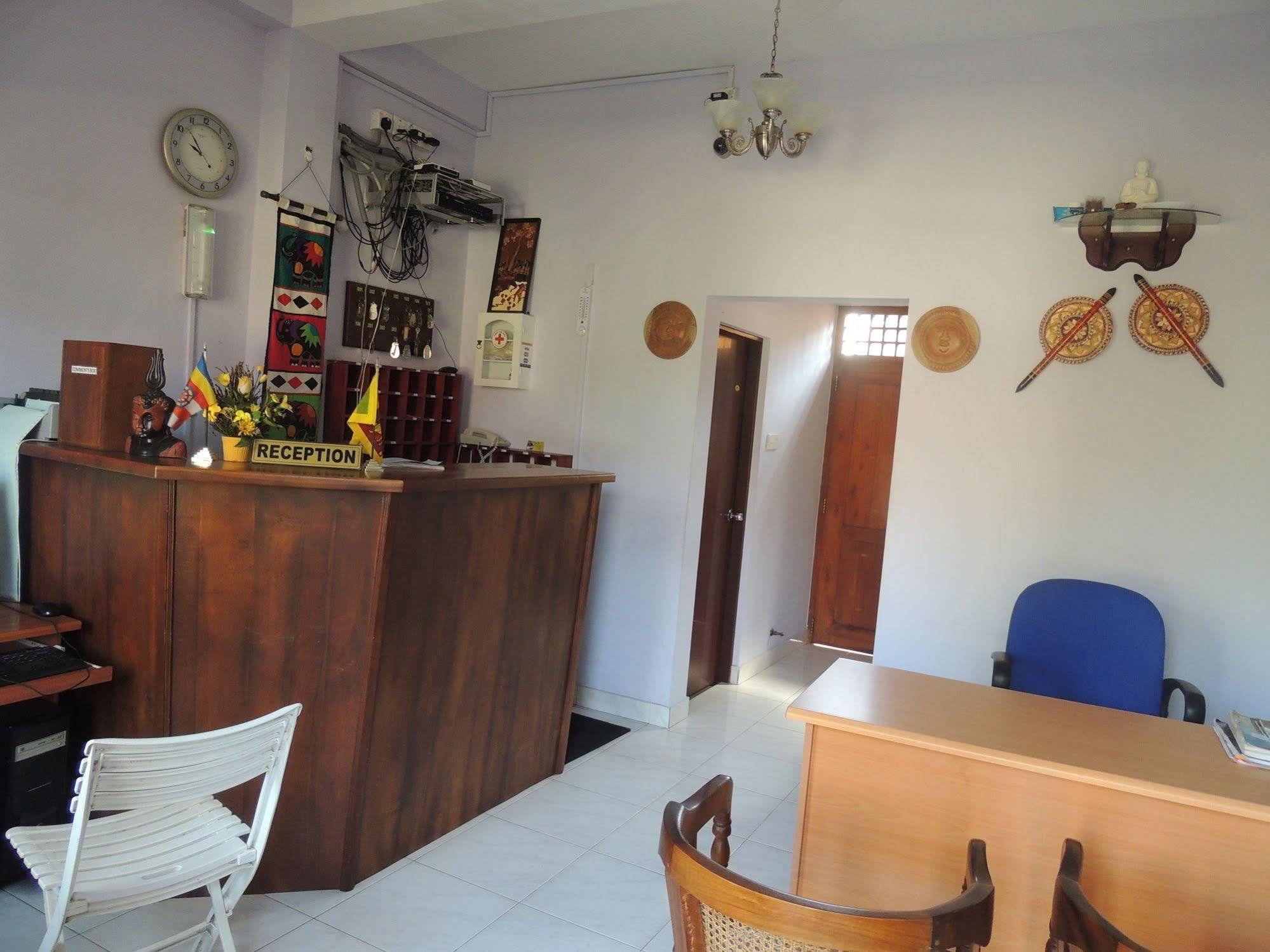 Airport Green View Resort Andiambalama Extérieur photo