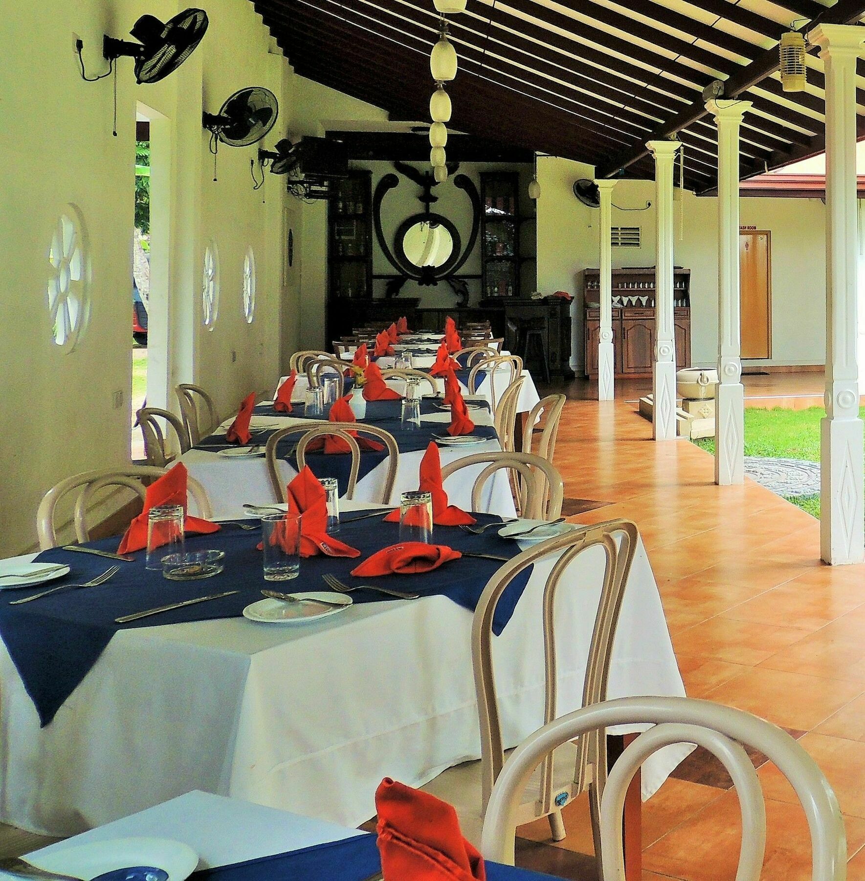Airport Green View Resort Andiambalama Extérieur photo