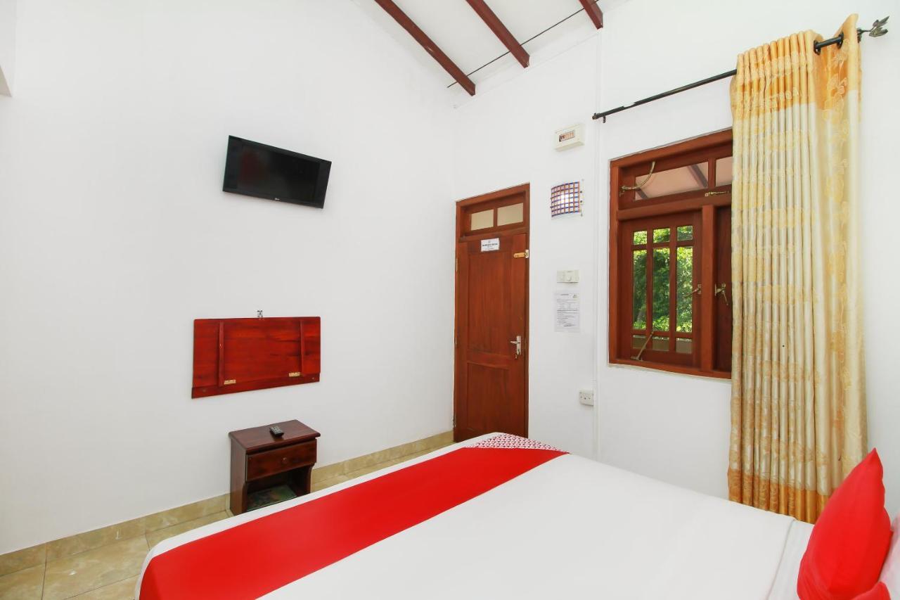 Airport Green View Resort Andiambalama Extérieur photo